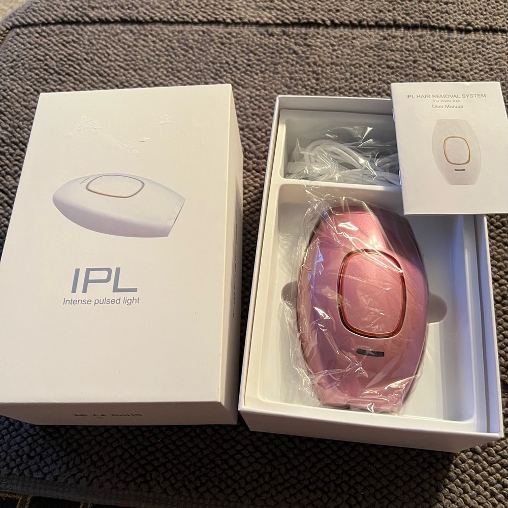 NEW IN BOX IPL Hair Removal Device - Pink
